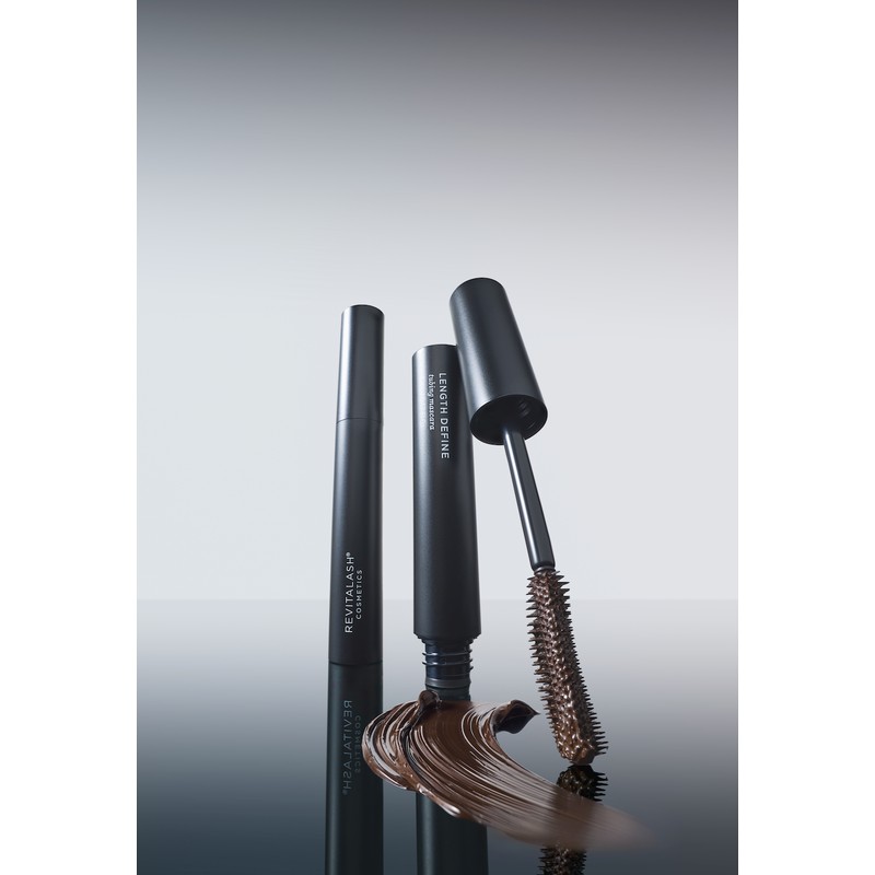 revitalash-length-define-tubing-mascara-11